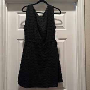 NWT Black cocktail dress. Under skies brand. Size L